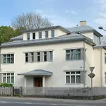 Vanapargi Residents In The Center Appartement *