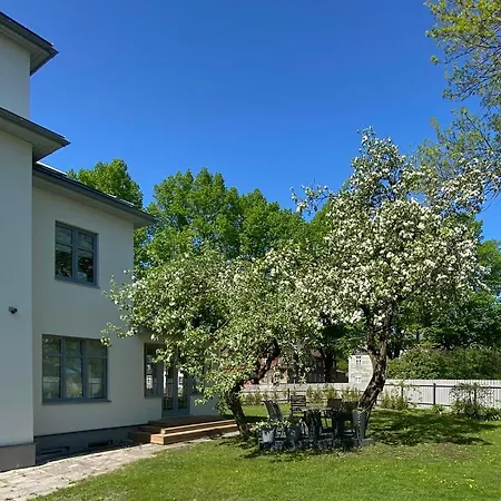 Vanapargi Apartament Parnawa