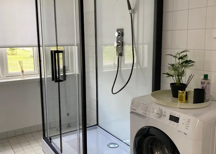 Vanapargi Residents In The Center *