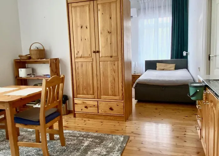 Vanapargi Residents In The Center *