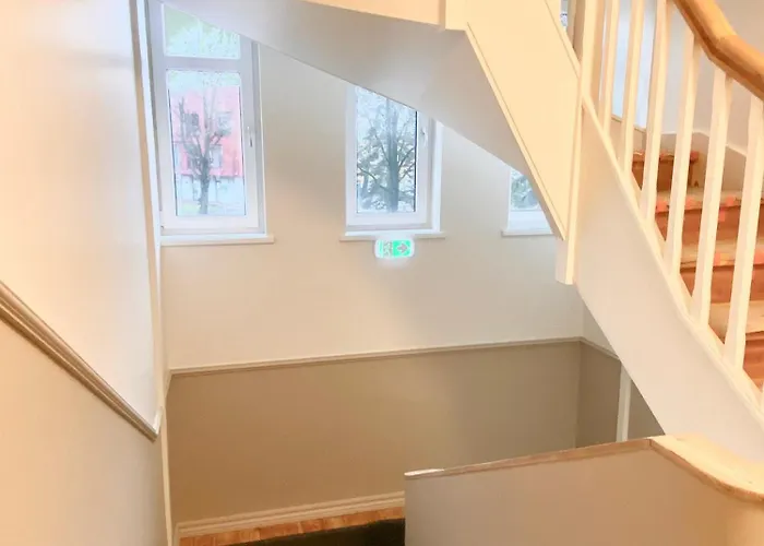 Vanapargi Residents In The Center